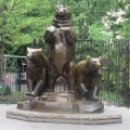 Popular Design Life Size Bear Statue with High Quality